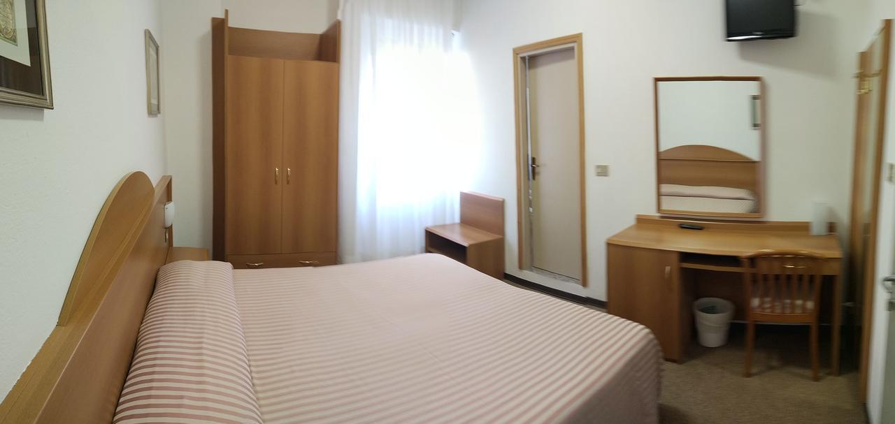 Hotel Crotto Del Misto Lezzeno Zimmer foto